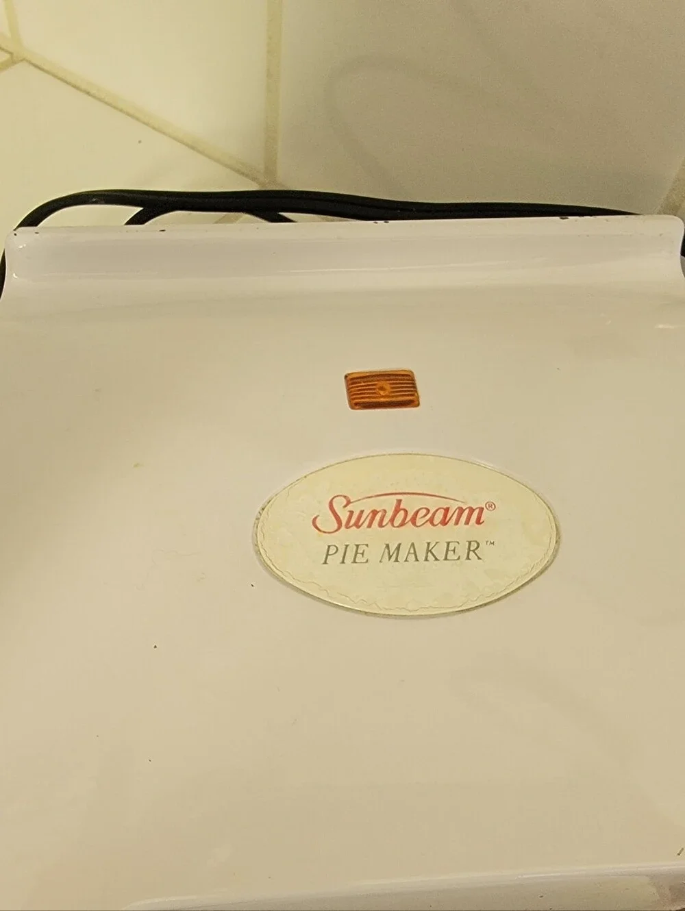 Sunbeam White Pie Maker with Orange Indicator Light